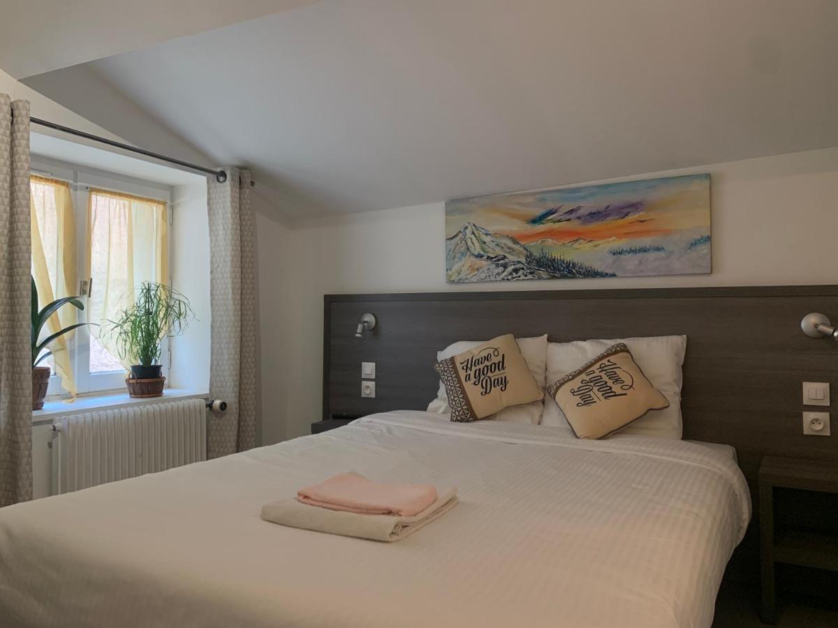 Logis Hotel Restaurant & Pizzeria Vuillot Cuiseaux Εξωτερικό φωτογραφία