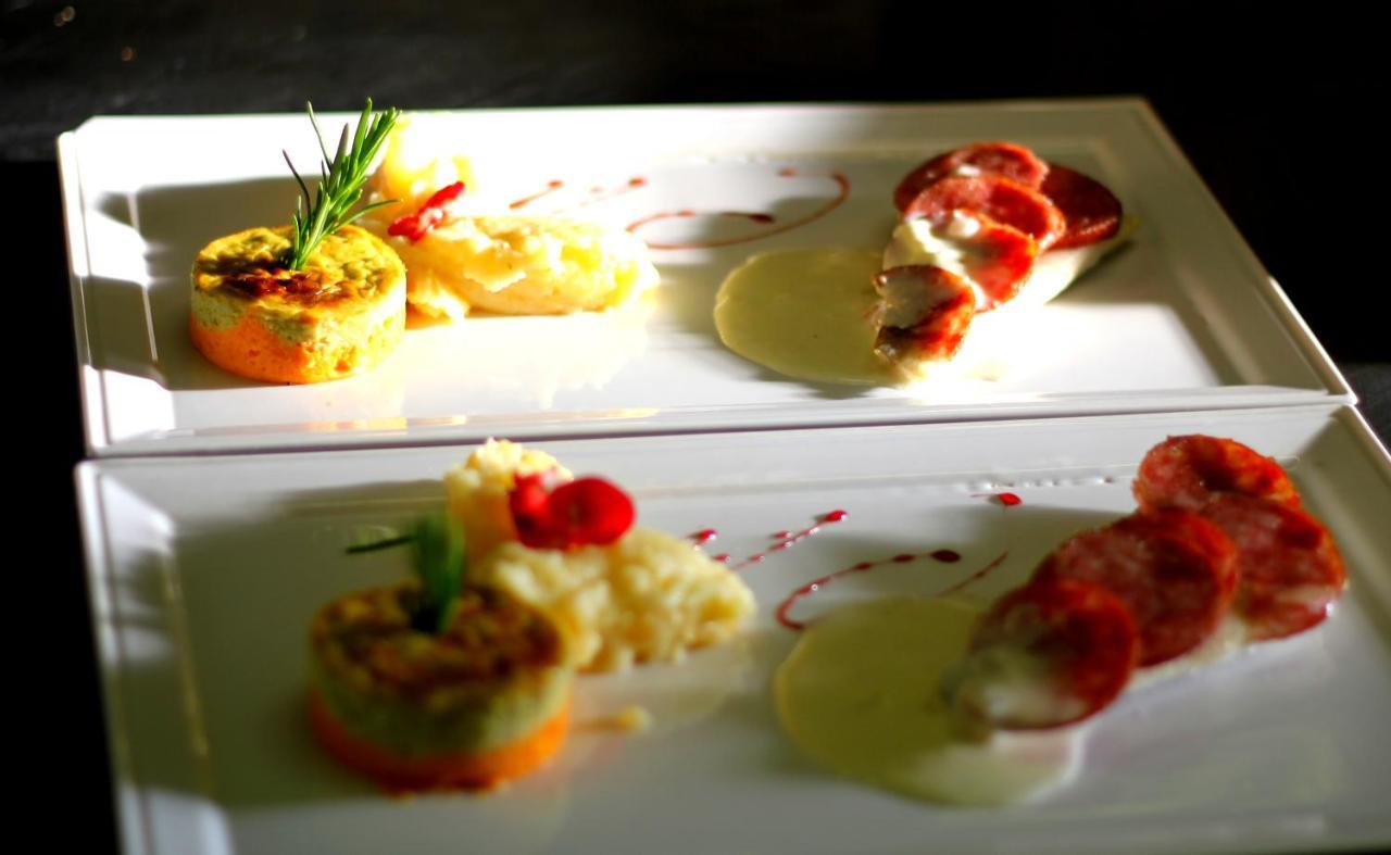 Logis Hotel Restaurant & Pizzeria Vuillot Cuiseaux Εξωτερικό φωτογραφία
