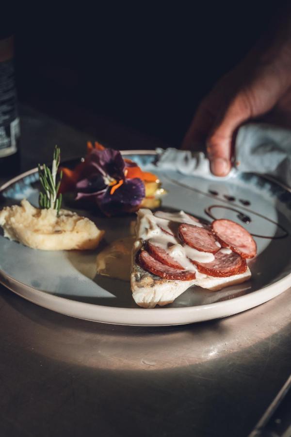 Logis Hotel Restaurant & Pizzeria Vuillot Cuiseaux Εξωτερικό φωτογραφία