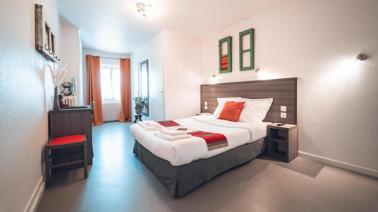 Logis Hotel Restaurant & Pizzeria Vuillot Cuiseaux Εξωτερικό φωτογραφία