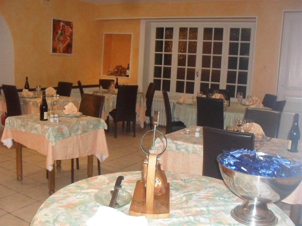 Logis Hotel Restaurant & Pizzeria Vuillot Cuiseaux Εξωτερικό φωτογραφία
