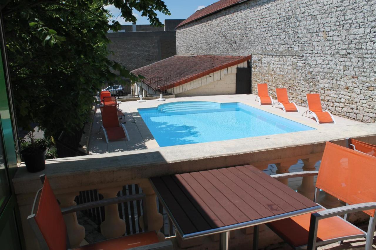 Logis Hotel Restaurant & Pizzeria Vuillot Cuiseaux Εξωτερικό φωτογραφία